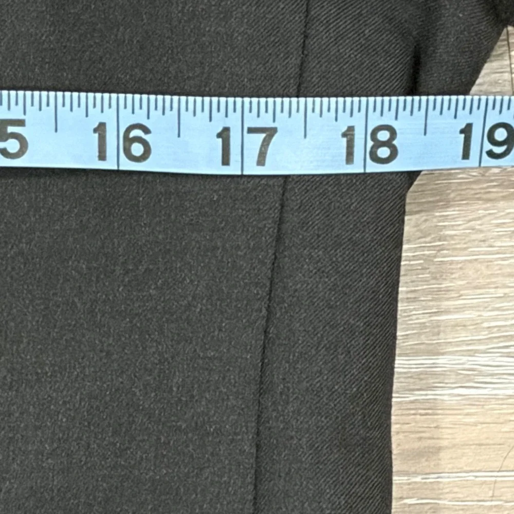 Pronto Uomo Signature Suit 2 Piece 38R  - 32